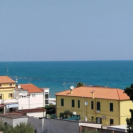 Fossacesia Guest House Appartamento *