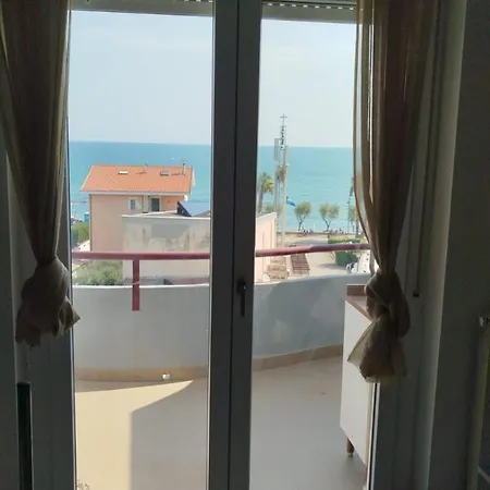 Fossacesia Guest House Appartamento *